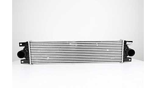 TURBO RADYATÖRÜ INTERCOOLER 738 X 175.3 X 40