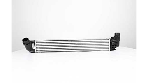TURBO RADYATÖRÜ INTERCOOLER 655 X 106 X 80